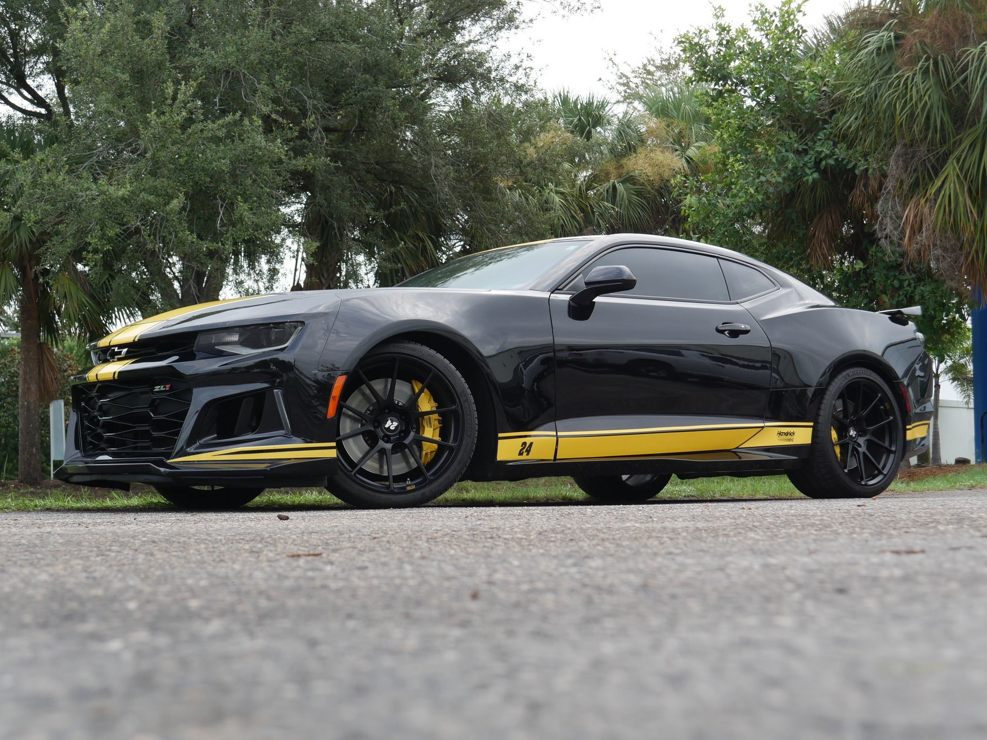Used 2020 Chevrolet Camaro ZL1 RWD image 7