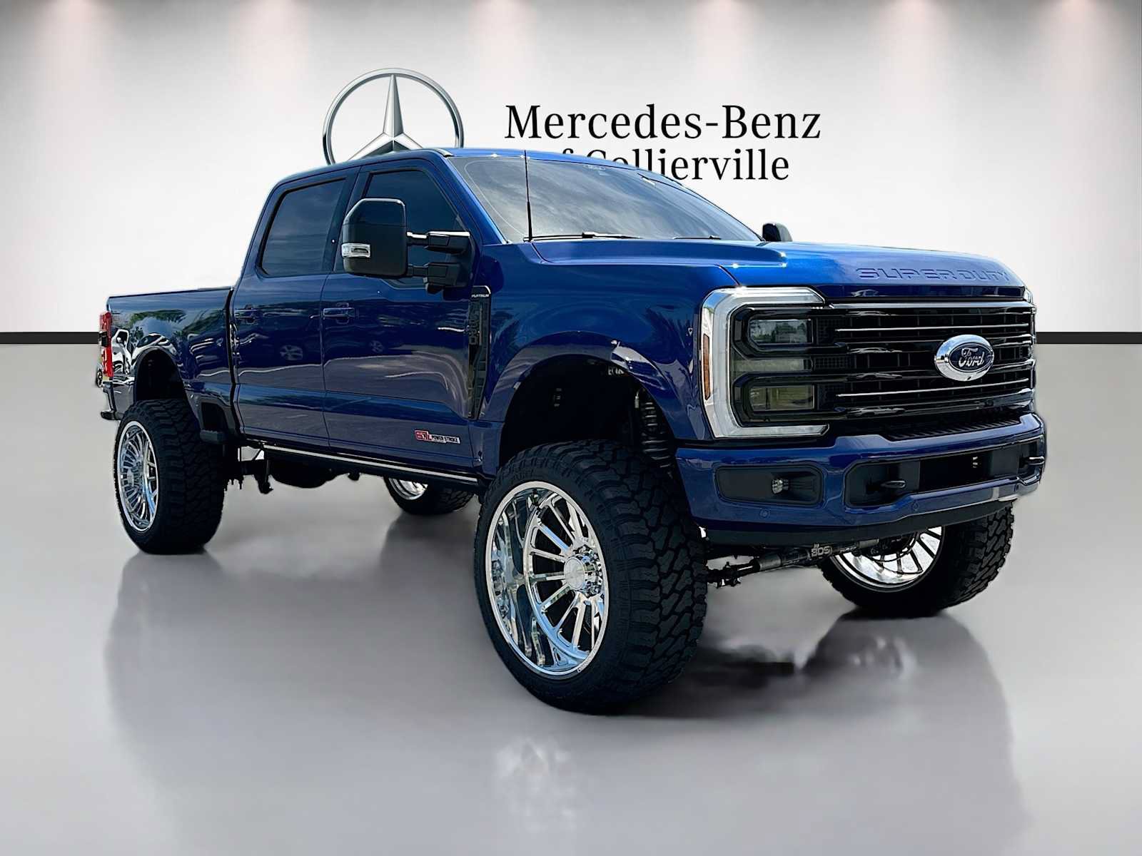 Used 2026 Ford F250 Platinum AWD/4WD image 3