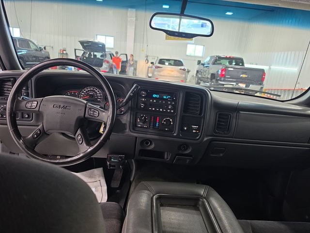 Used 2003 GMC Sierra 2500 SLE w/ Snow Plow Prep Package AWD/4WD image 9