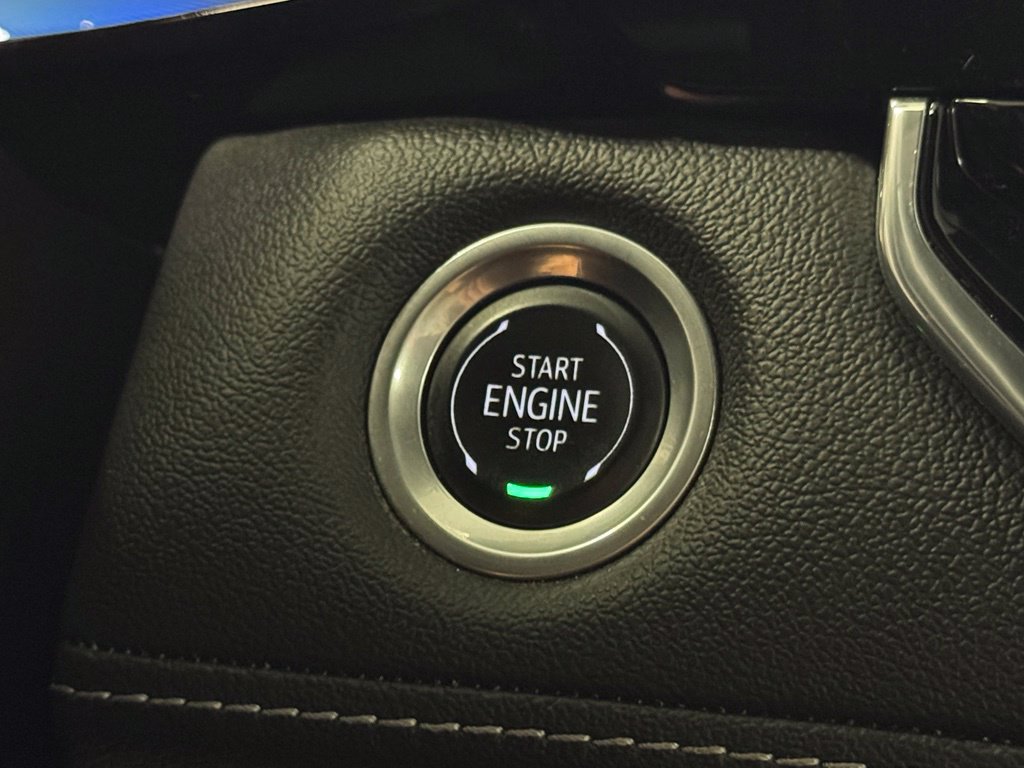 Used 2024 Chevrolet Colorado LT w/ LT Convenience Package AWD/4WD image 16