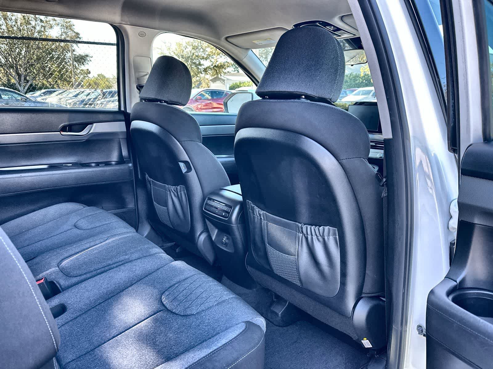 Used 2022 Hyundai Palisade SE AWD/4WD image 17