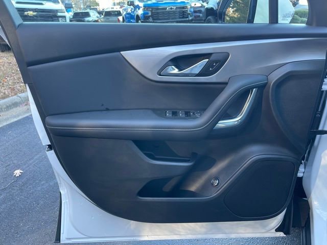 New 2025 Chevrolet Blazer LT w/ Convenience Package image 17