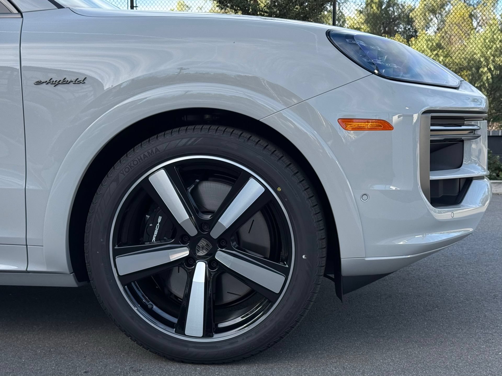 New 2026 Porsche Cayenne Turbo AWD/4WD image 12