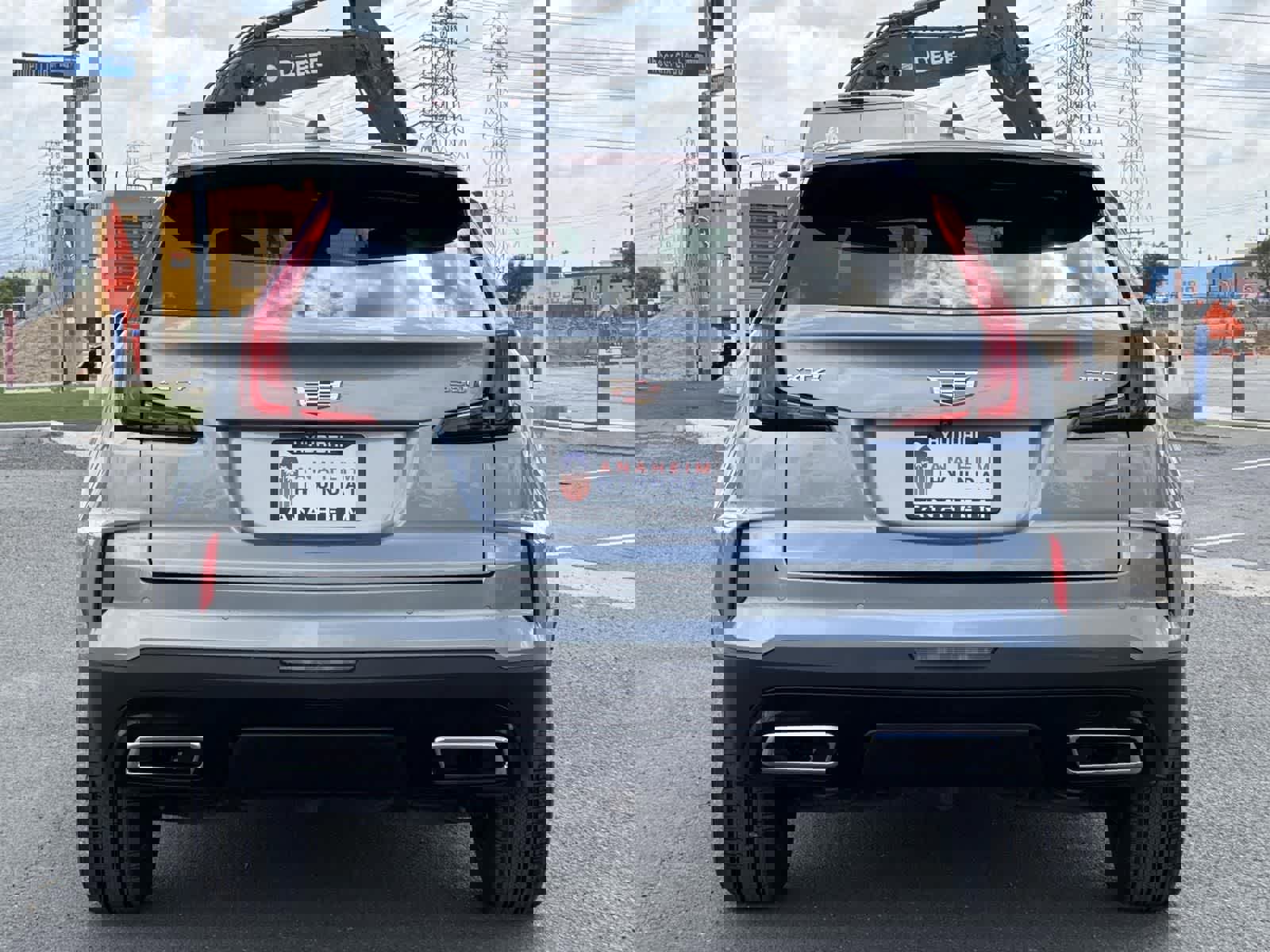 Used 2024 Cadillac XT4 Premium Luxury image 4