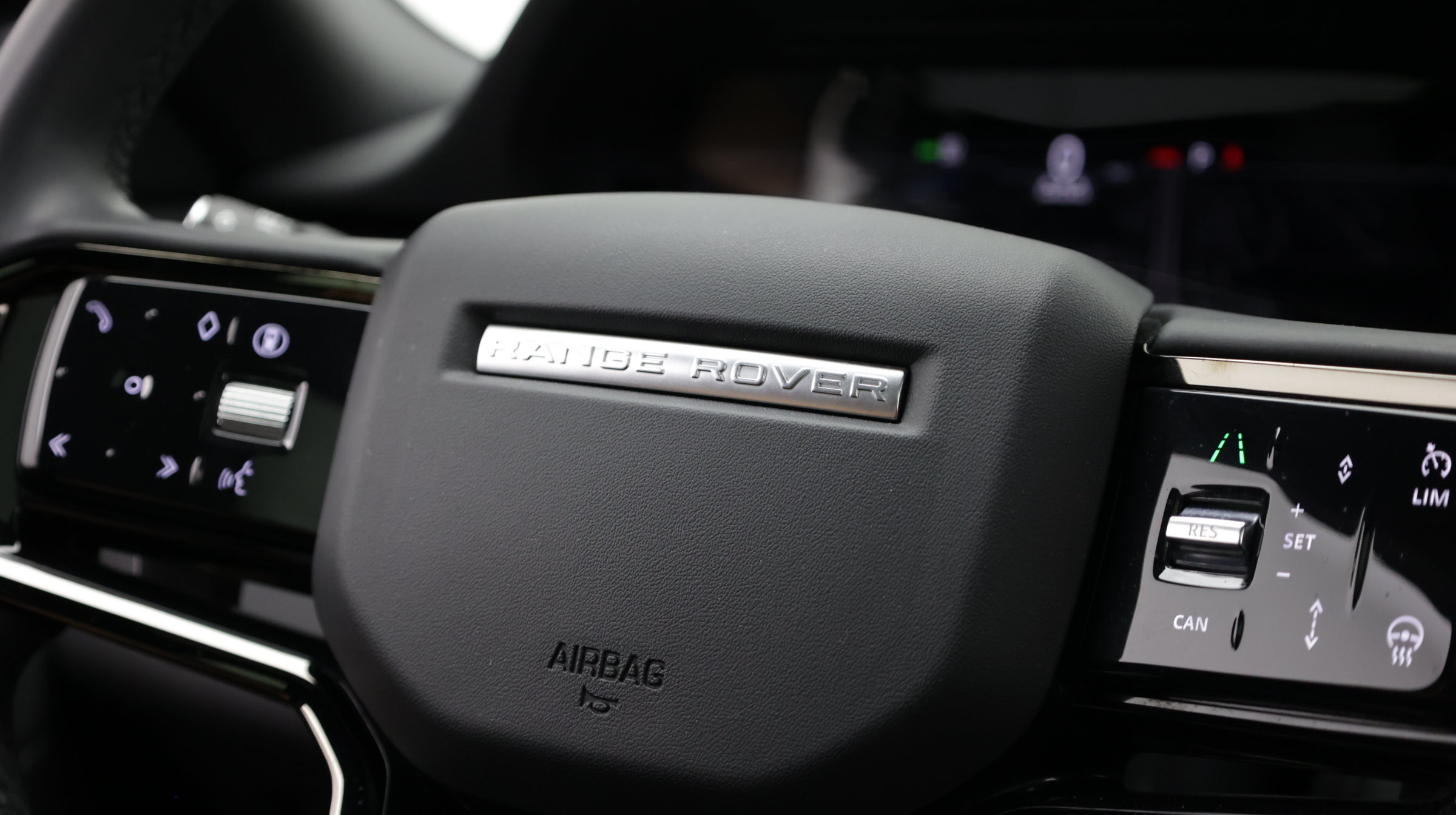 Used 2024 Land Rover Range Rover Evoque Dynamic SE AWD/4WD image 28