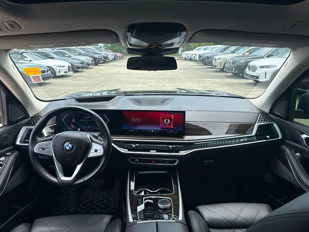 Used 2024 BMW X7 xDrive40i w/ Premium Package AWD/4WD image 24