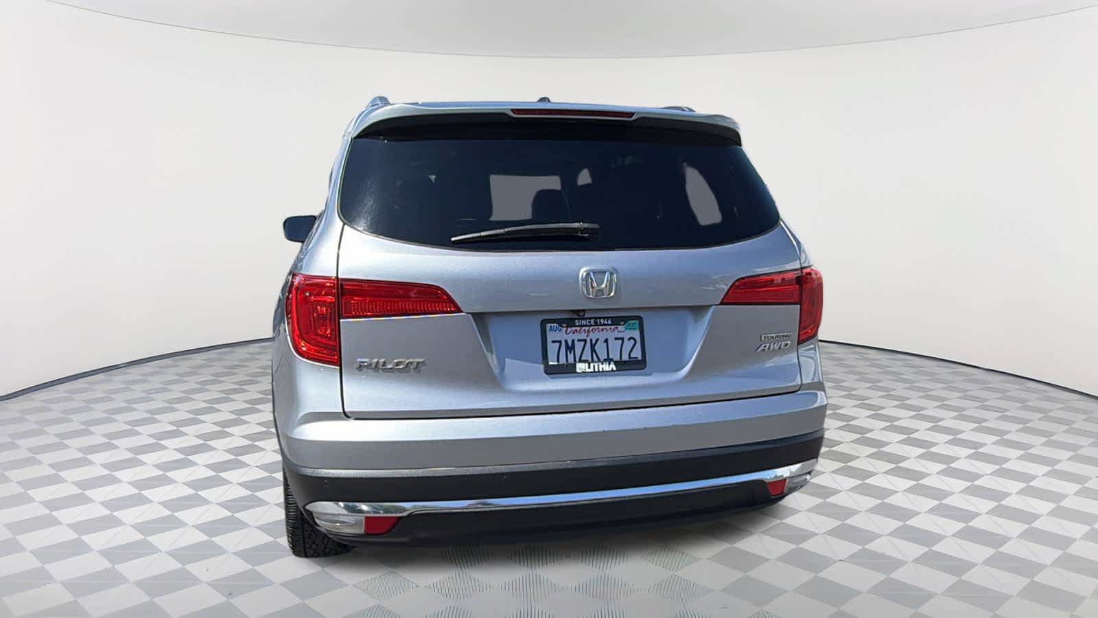 Used 2016 Honda Pilot Touring image 6