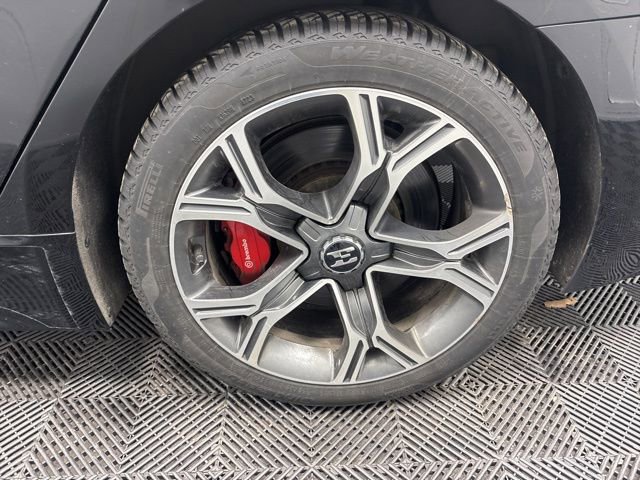 Used 2018 Kia Stinger GT2 w/ Paint Protection Package AWD/4WD image 9