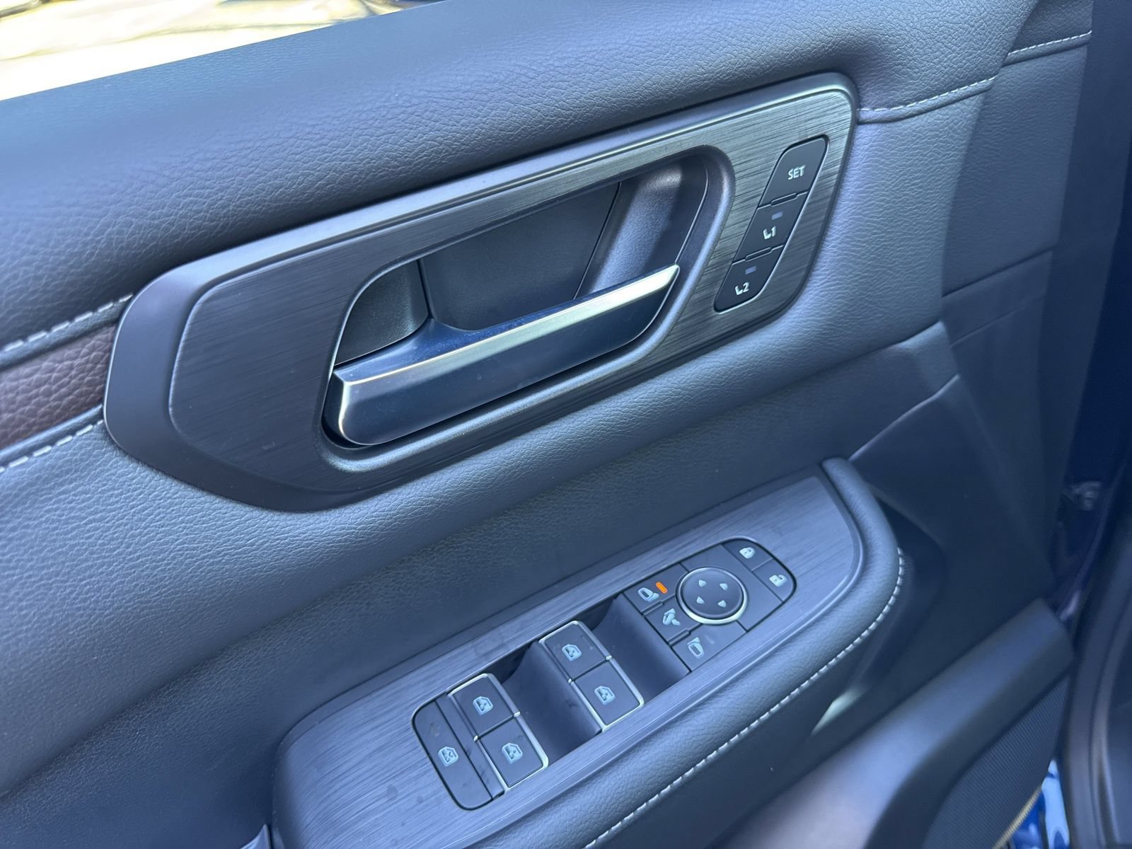 New 2026 Nissan Armada Platinum AWD/4WD image 13