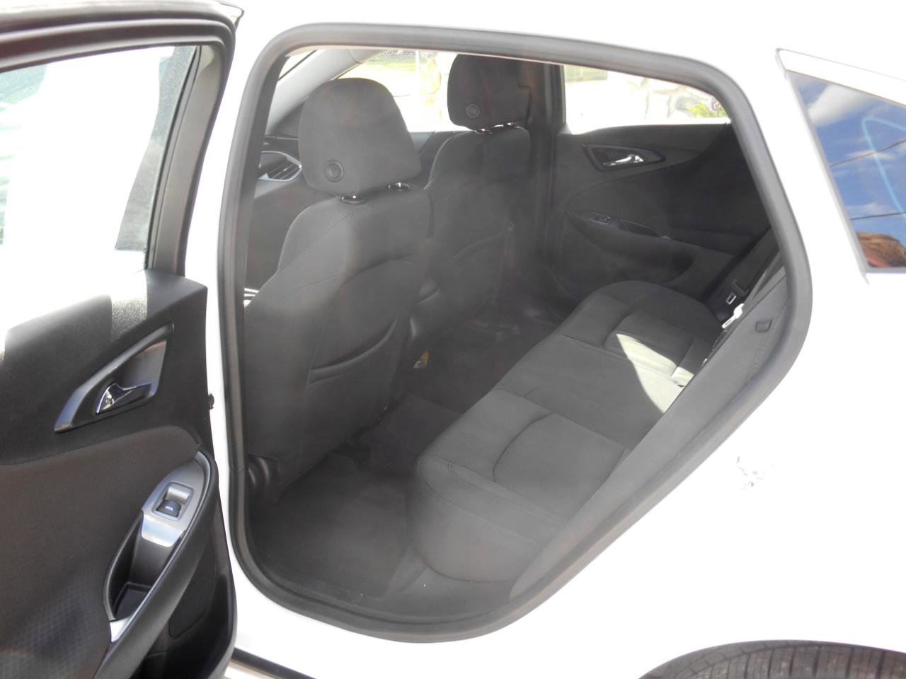 Used 2017 Chevrolet Malibu LS FWD image 7
