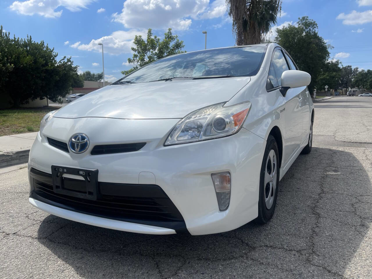 Used 2015 Toyota Prius Three image 2