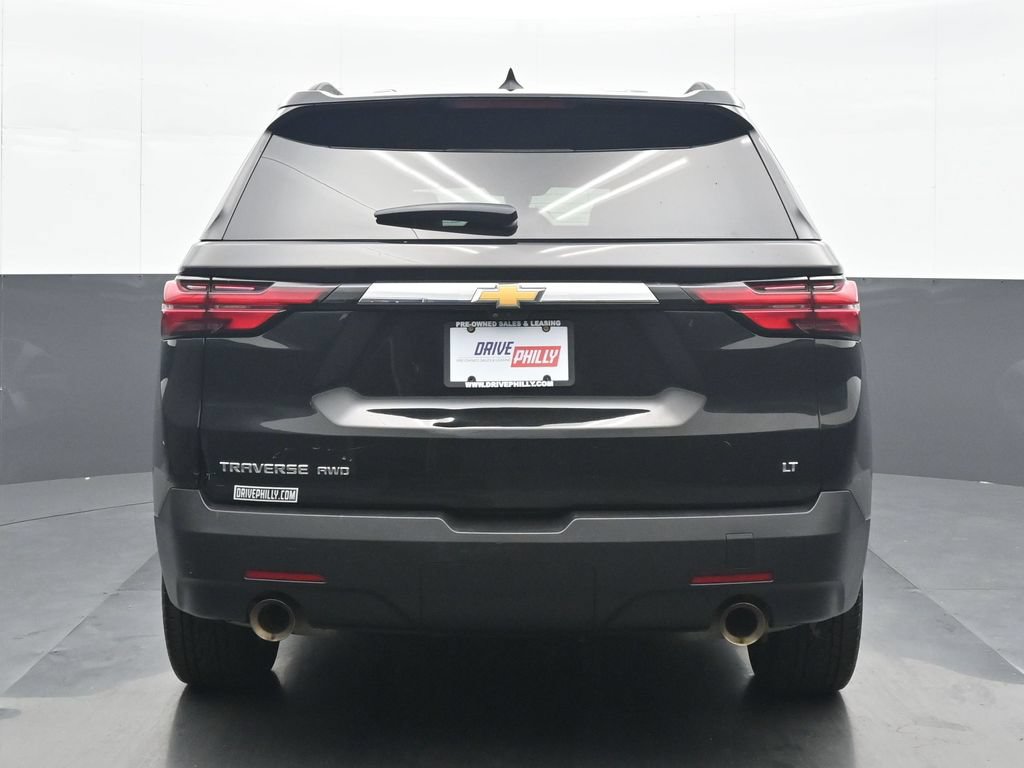 Used 2023 Chevrolet Traverse LT w/ LT Premium Package AWD/4WD image 5
