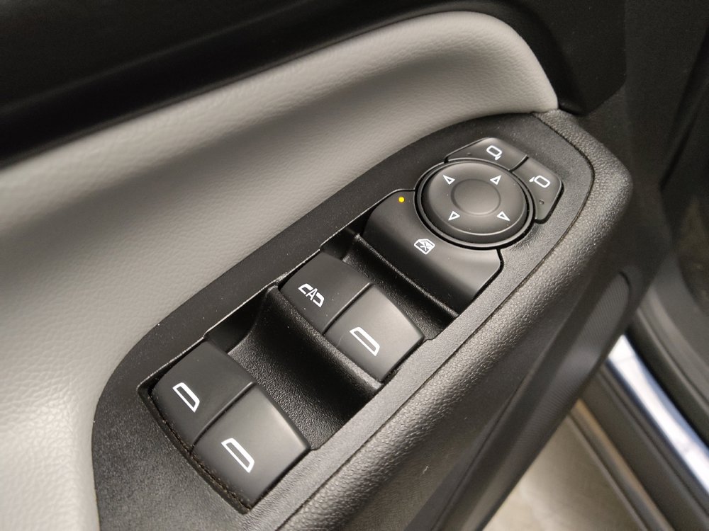 Used 2019 Chevrolet Equinox LS FWD image 27