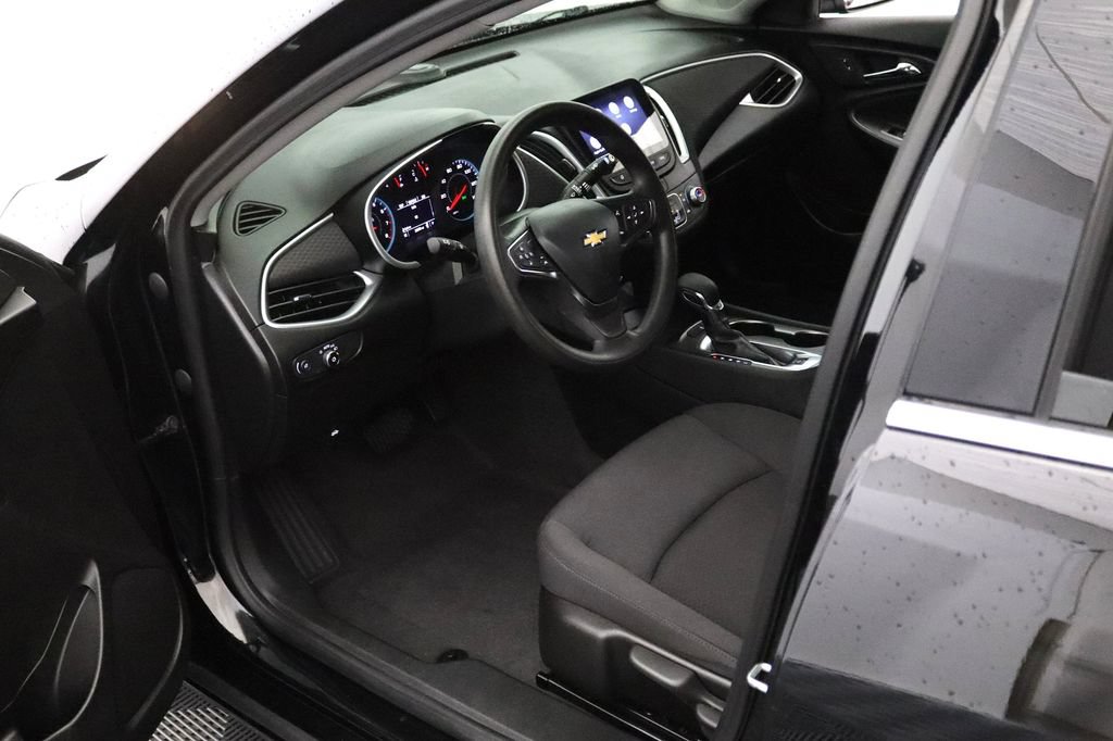 Certified 2023 Chevrolet Malibu LS FWD image 18
