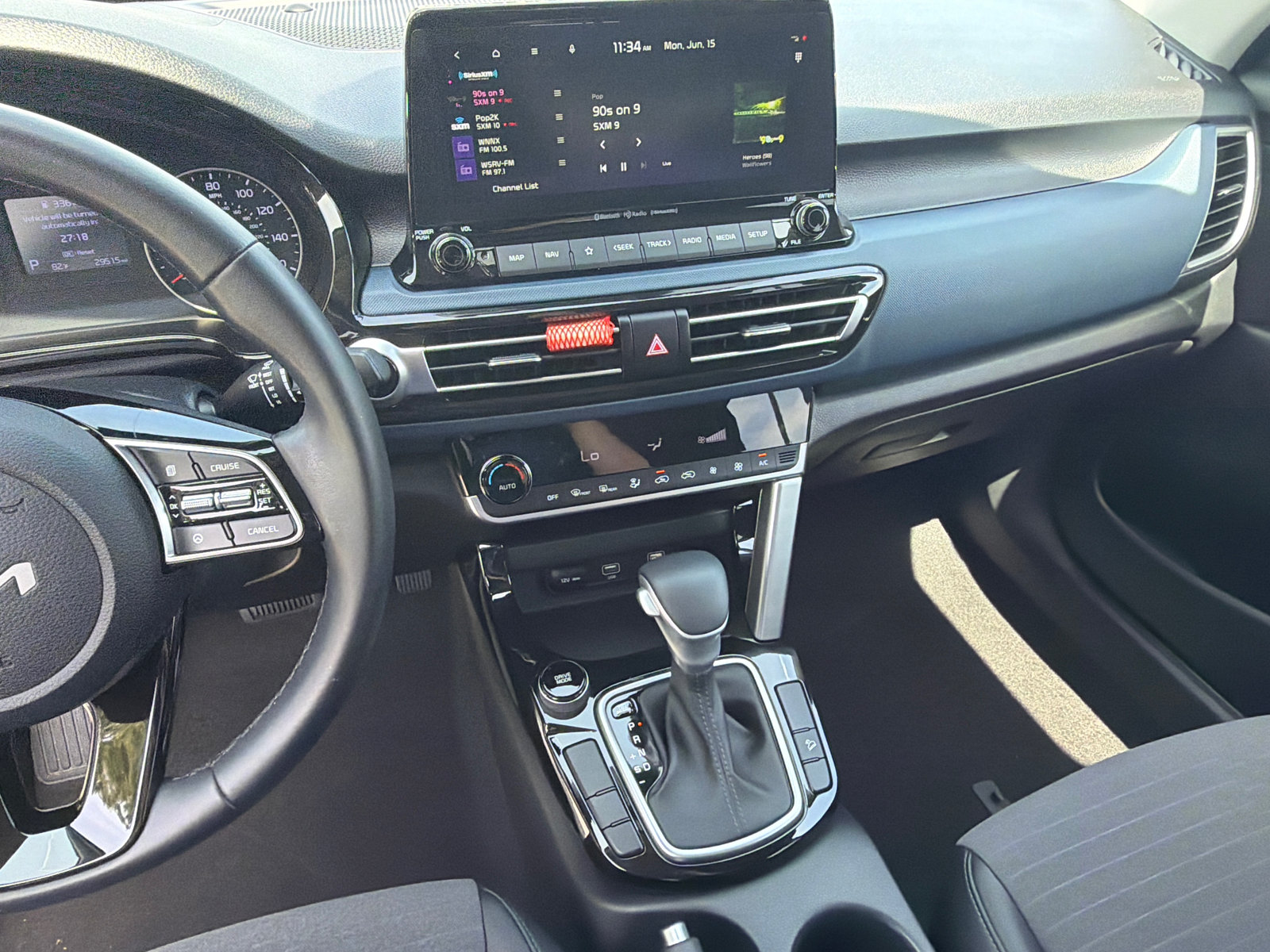 Used 2023 Kia Seltos S w/ Navigation Package FWD image 28