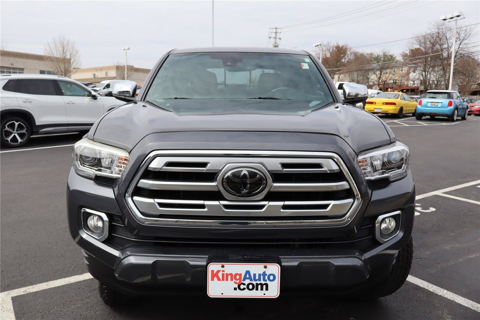 Used 2018 Toyota Tacoma Limited AWD/4WD image 9