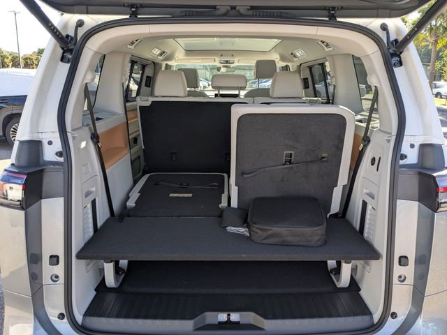 New 2025 Volkswagen ID. Buzz 1st Edition image 13