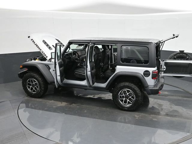 Used 2024 Jeep Wrangler Unlimited Rubicon w/ Capability Package image 45
