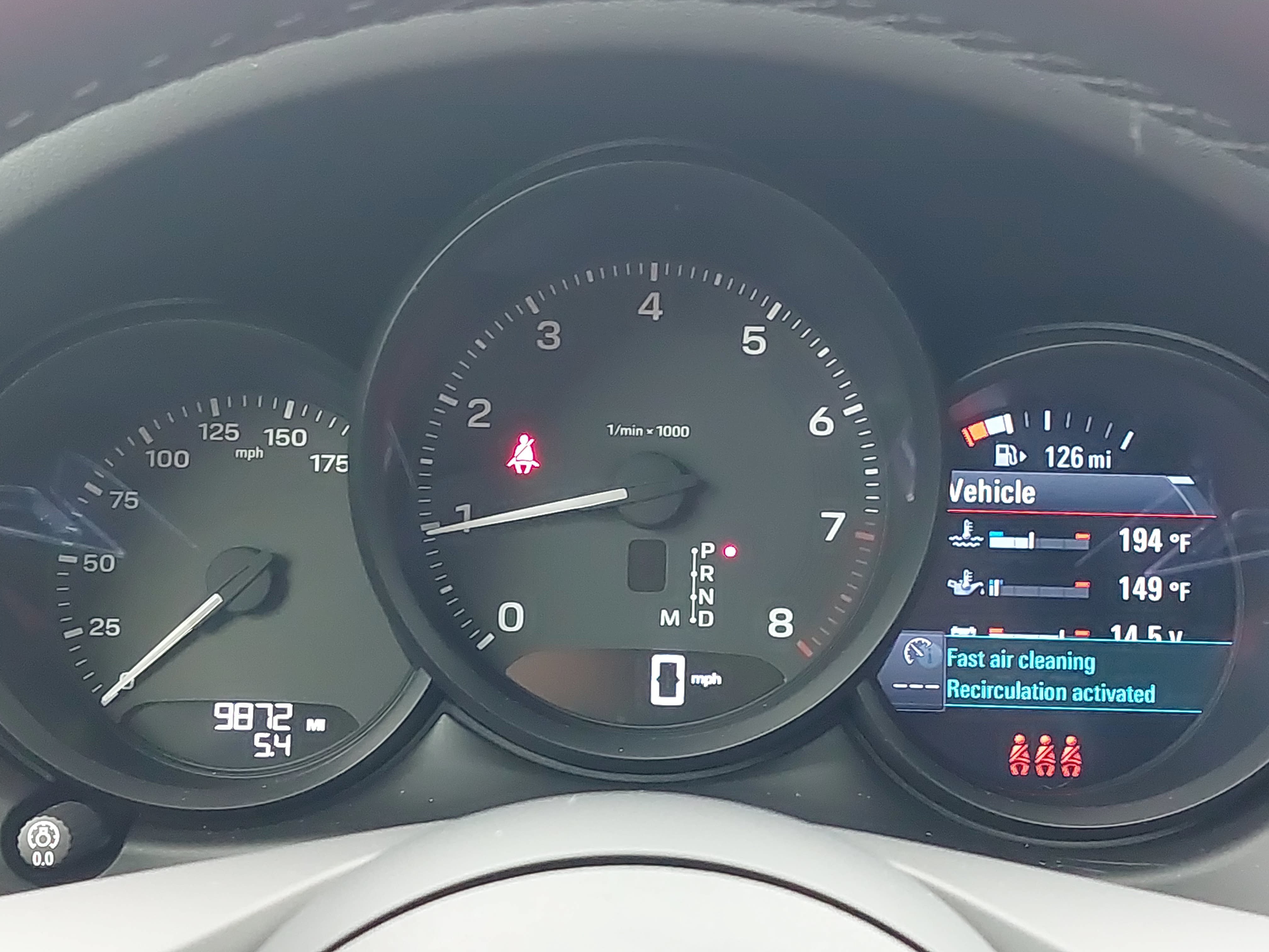 Certified 2025 Porsche Macan AWD/4WD image 21