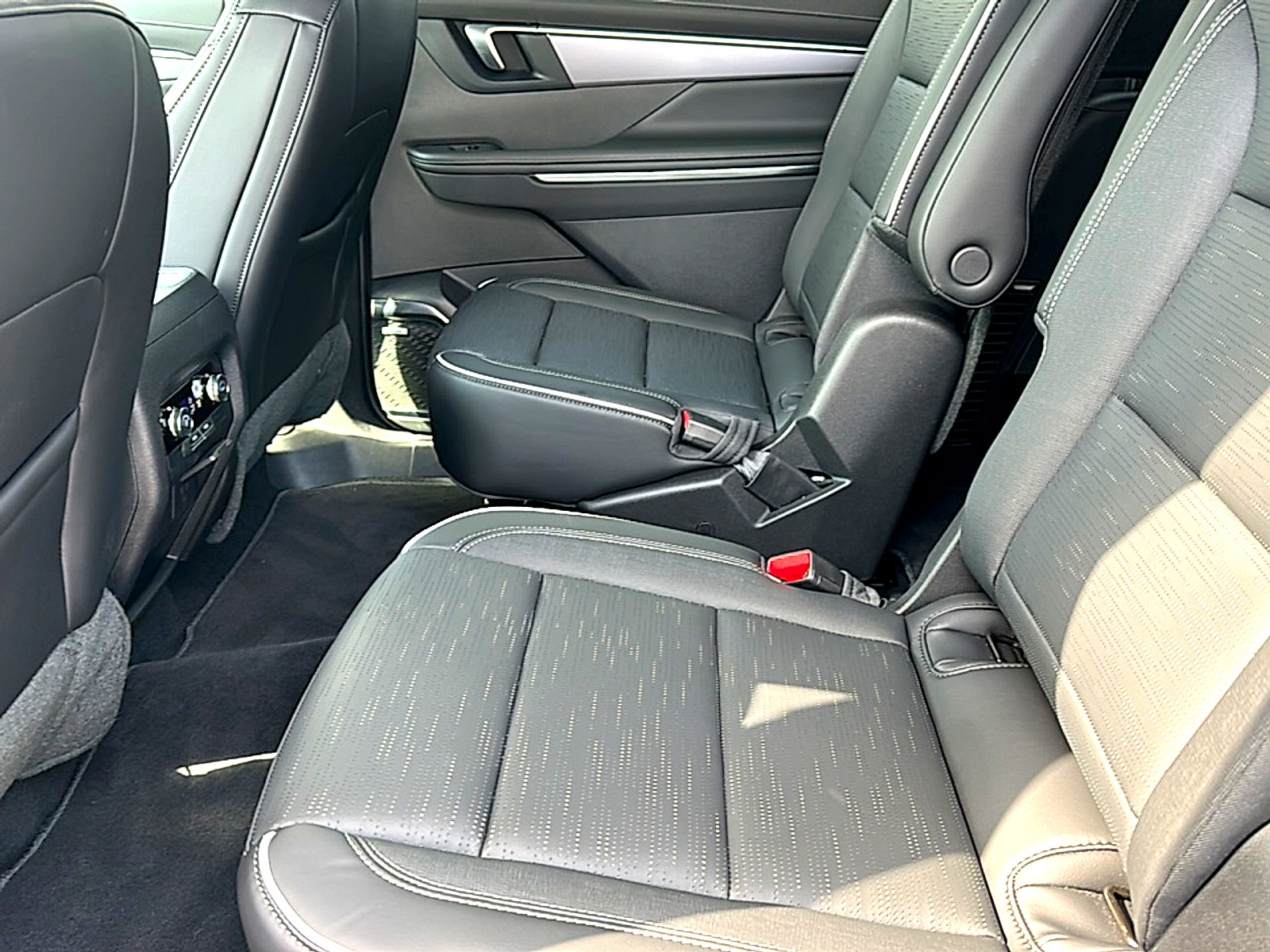 New 2026 Buick Enclave Sport Touring w/ Power Package image 15