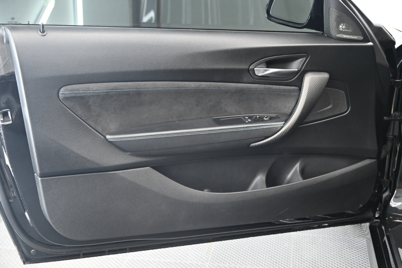 Used 2018 BMW M2 image 22