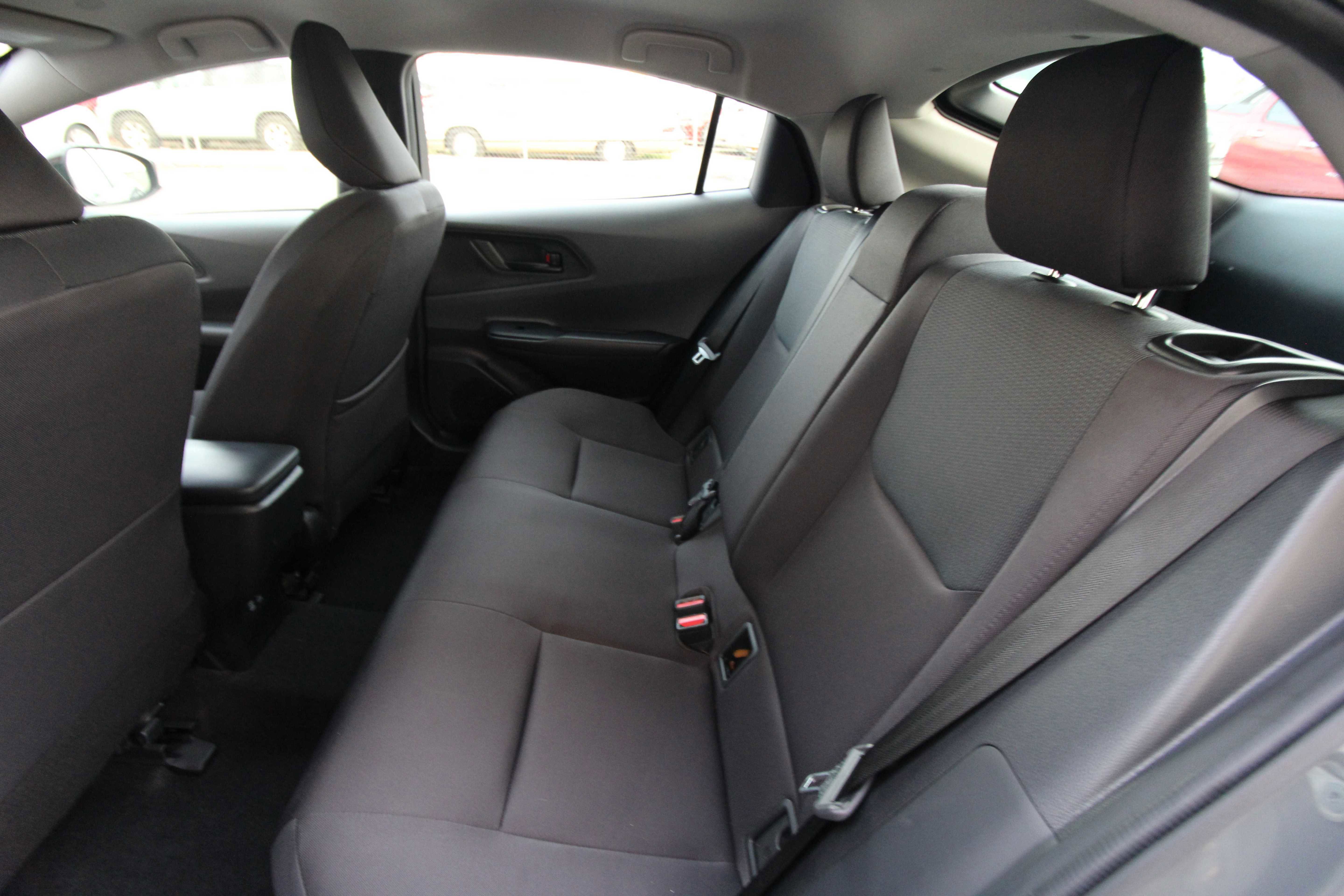 Used 2023 Toyota Prius LE image 30