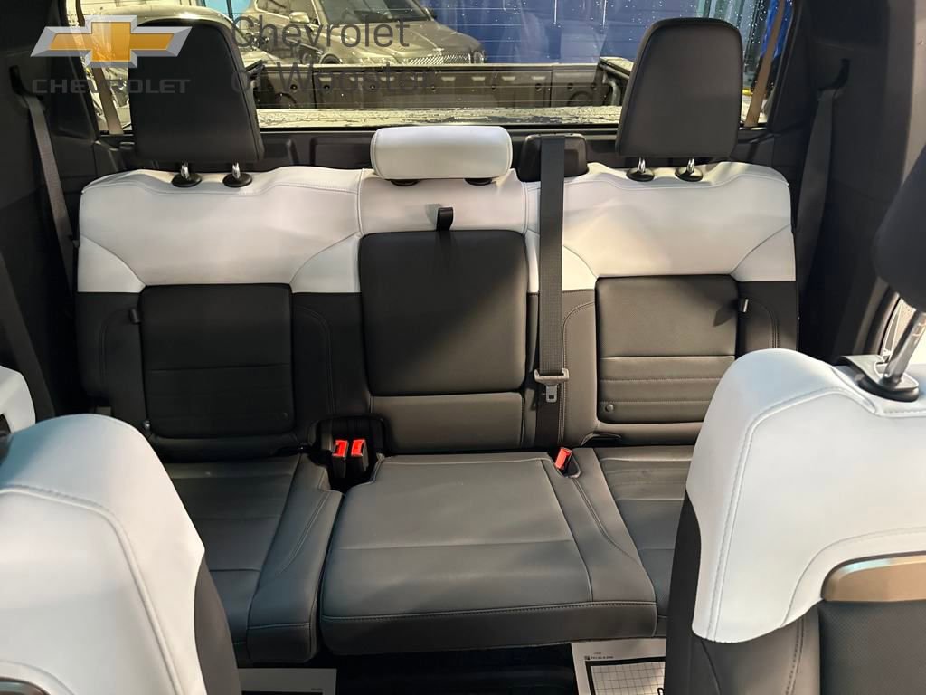 Used 2024 GMC Hummer EV 3X w/ LPO, Sport Package image 30