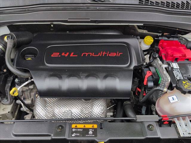 Used 2020 Jeep Renegade Altitude AWD/4WD image 23