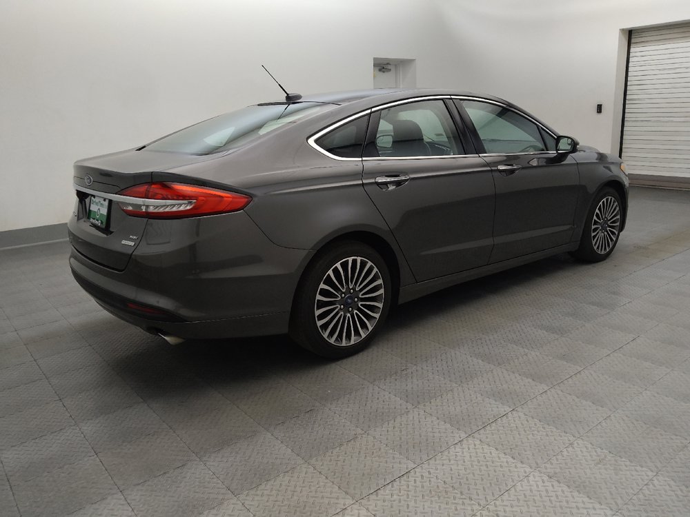Used 2018 Ford Fusion SE w/ Fusion SE Technology Package FWD image 10