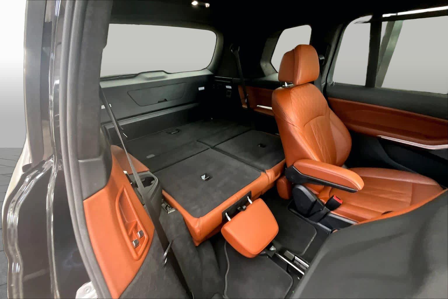 Used 2022 BMW X7 M50i AWD/4WD image 37