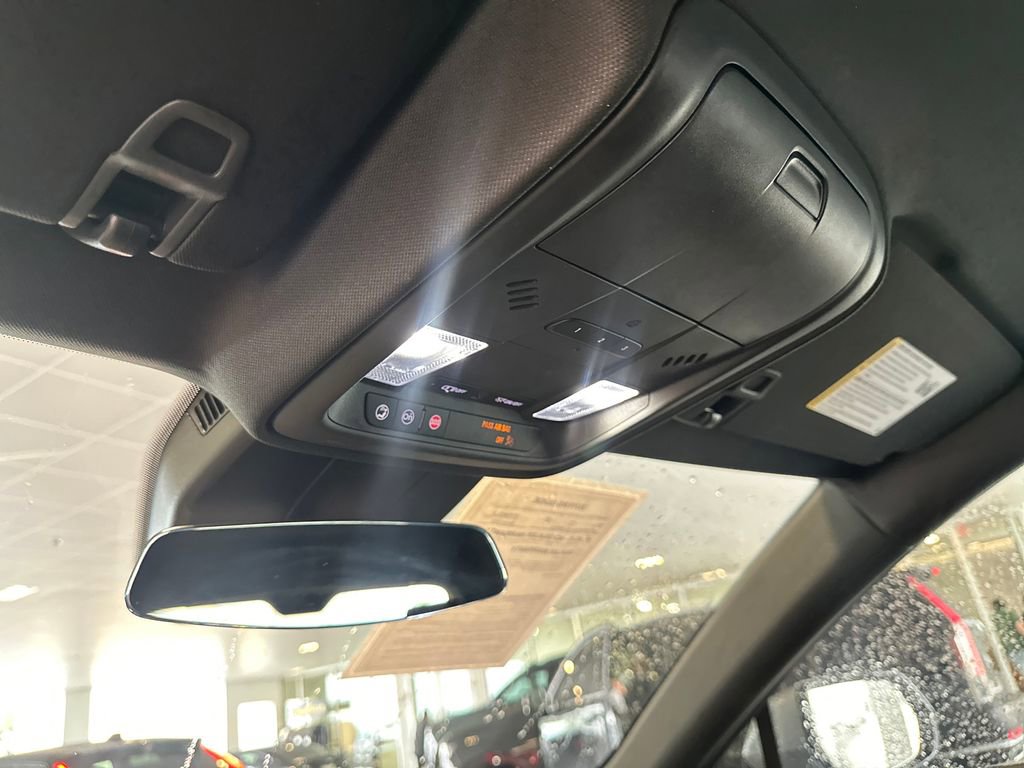 Used 2025 Cadillac XT4 Sport FWD image 24
