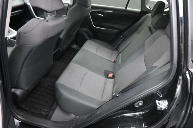 Used 2024 Toyota RAV4 XLE FWD image 19