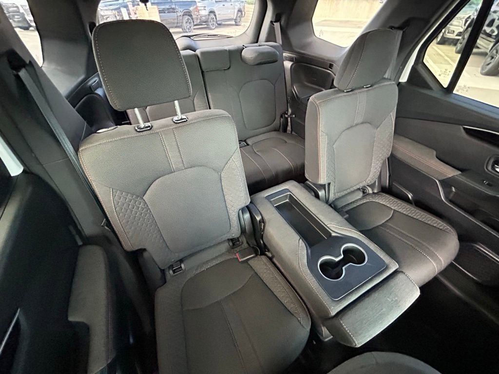 Used 2023 Honda Pilot Sport image 37