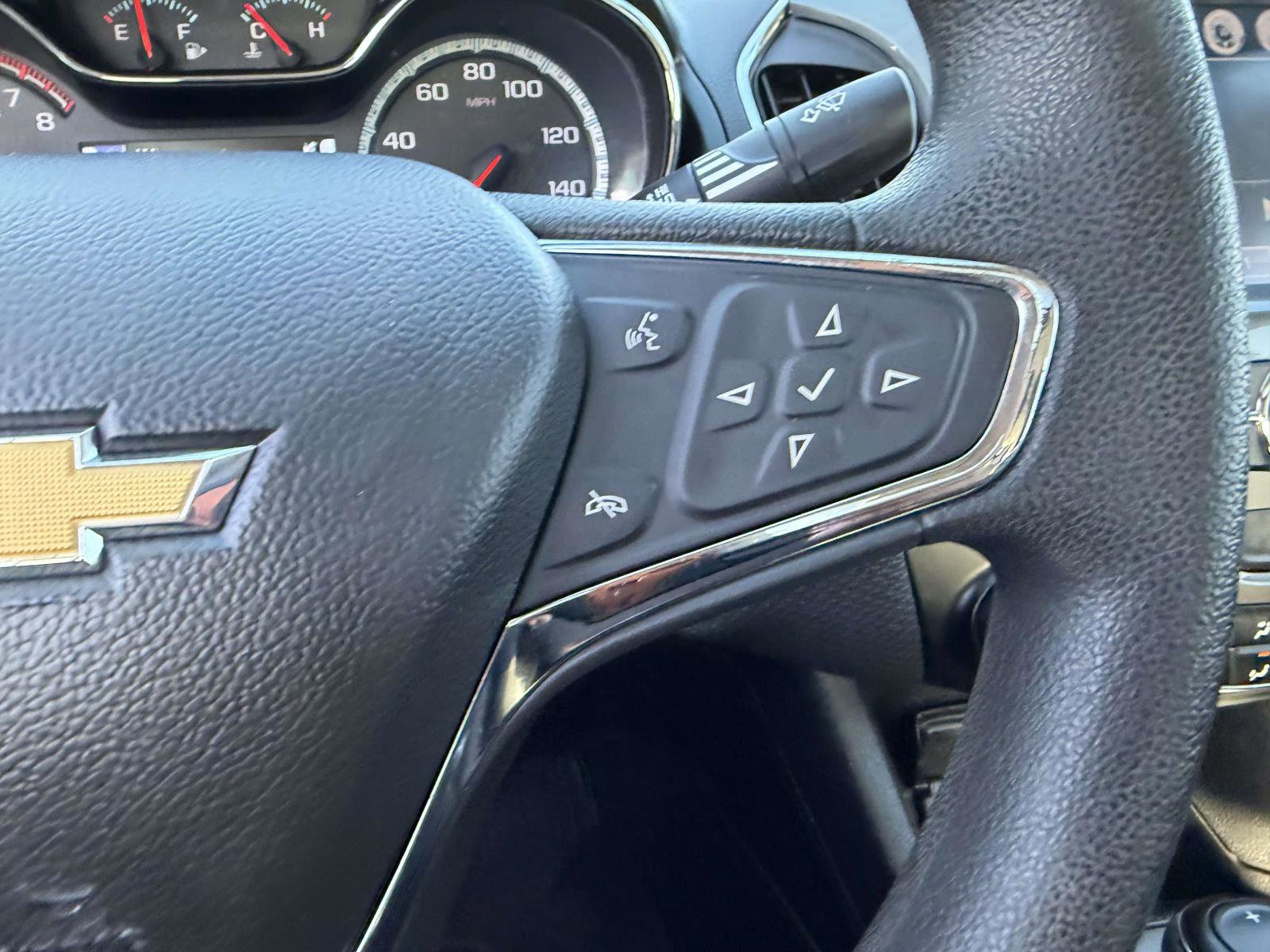 Used 2018 Chevrolet Cruze LT w/ Sun And Sound Package FWD image 25