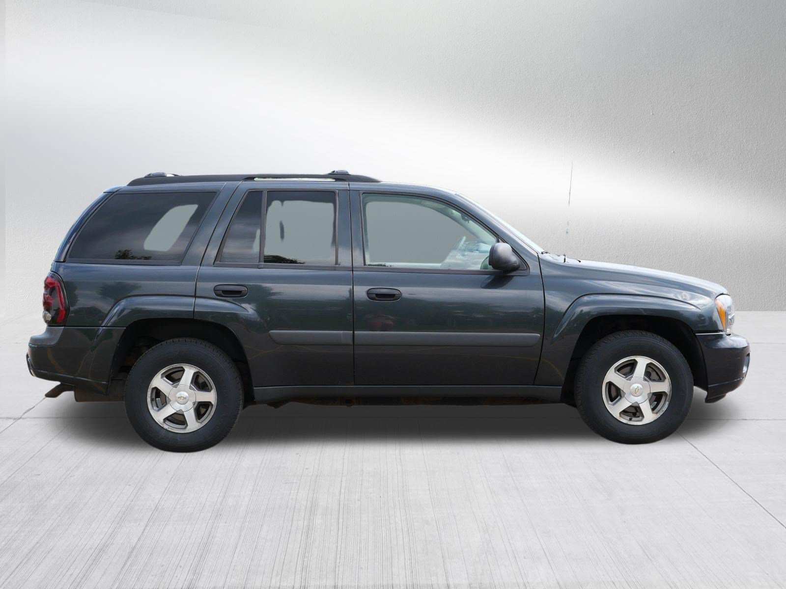 Used 2005 Chevrolet TrailBlazer LS w/ LS Preferred Equipment Group AWD/4WD image 8
