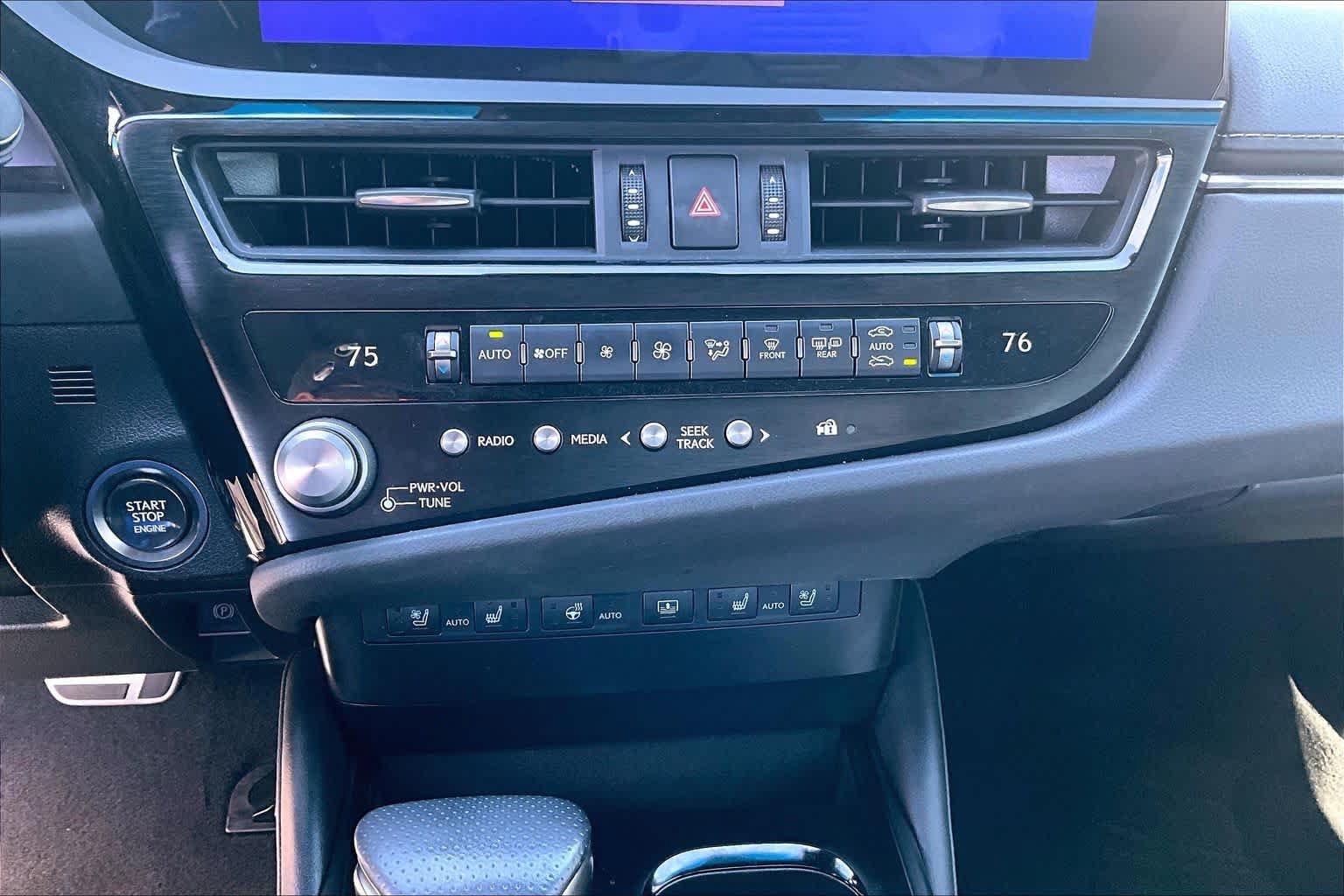 Used 2024 Lexus ES 350 F Sport w/ Accessory Package (Z2) FWD image 32