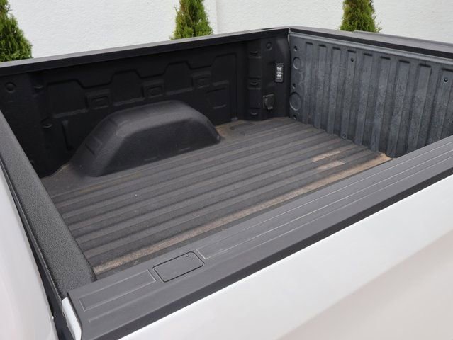 Used 2019 Chevrolet Silverado 1500 High Country w/ High Country Premium Package AWD/4WD image 22