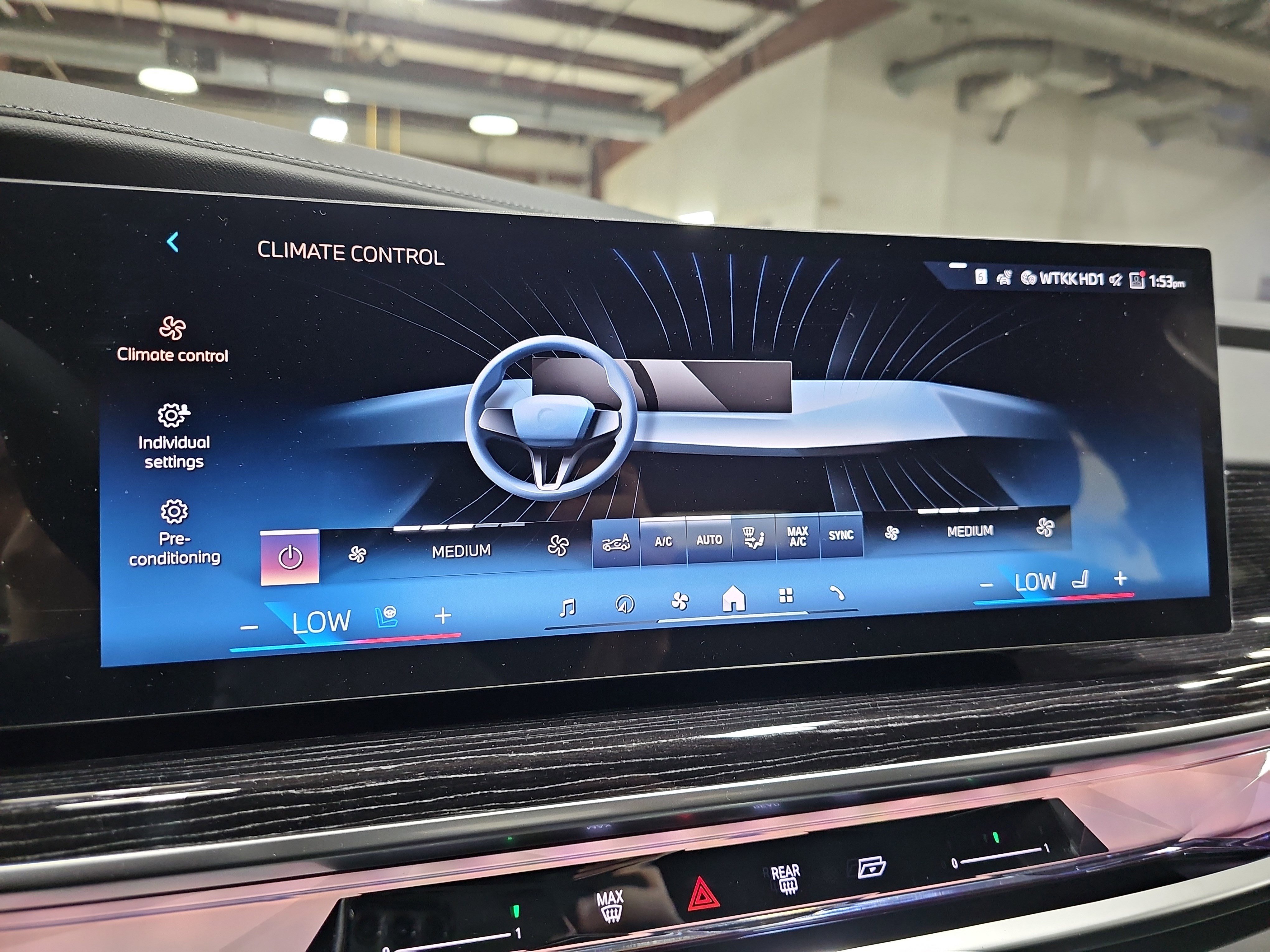New 2026 BMW i7 eDrive50 w/ Executive Package image 22