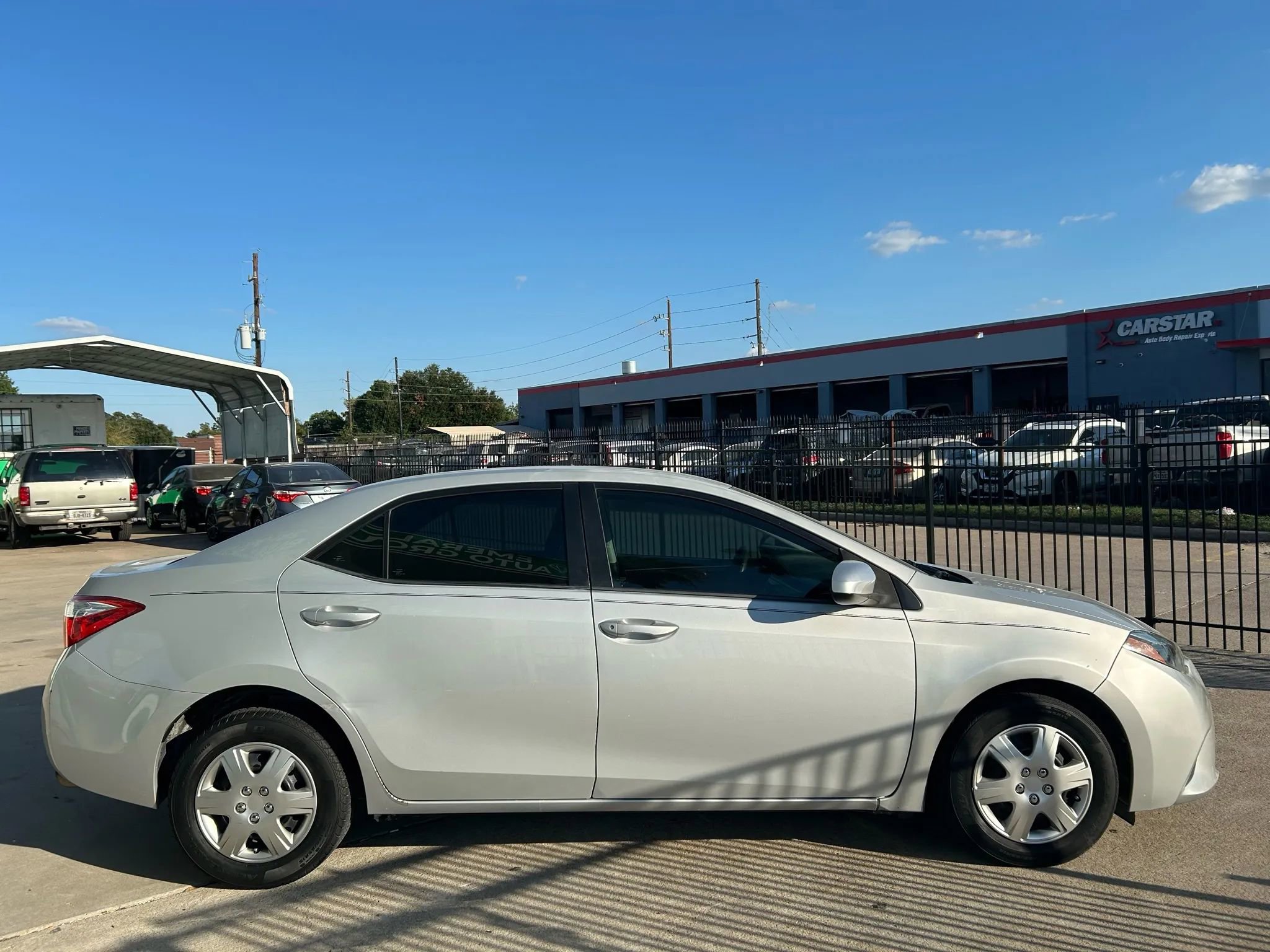 Used 2015 Toyota Corolla L image 7