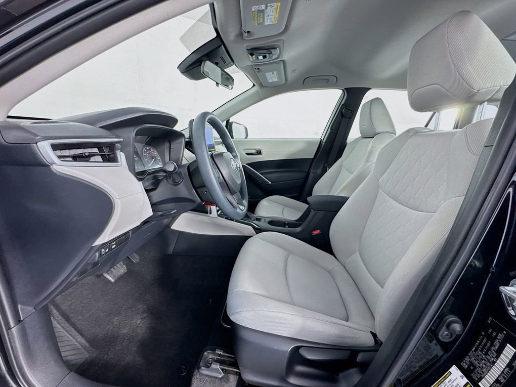 Used 2023 Toyota Corolla Cross L image 14