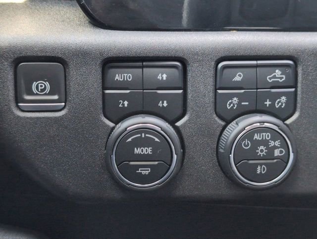 Used 2024 Chevrolet Silverado 2500 High Country w/ Z71 Off-Road Package image 23