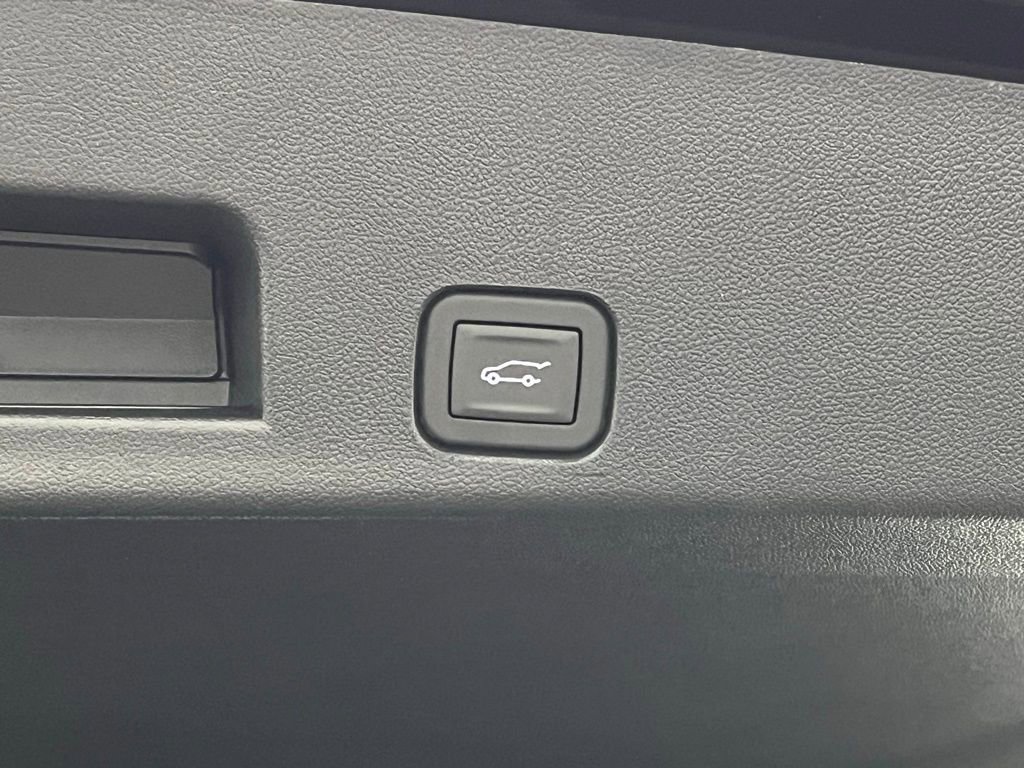 New 2025 Buick Enclave Preferred w/ Power Package image 11