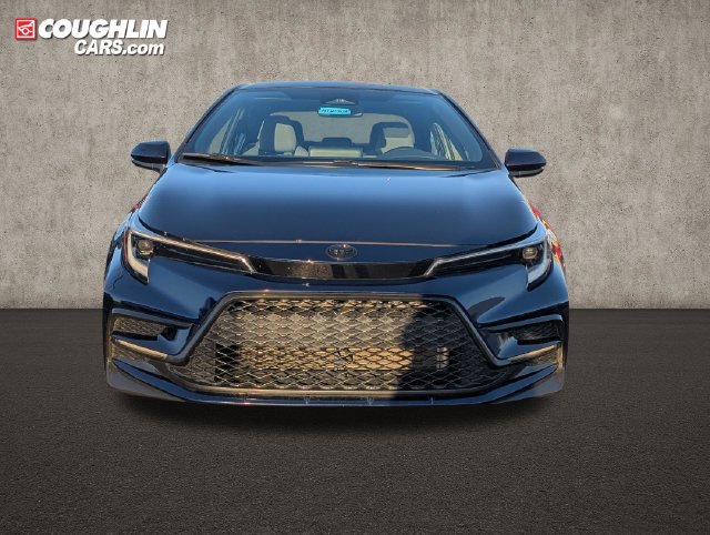 Used 2024 Toyota Corolla SE FWD image 2