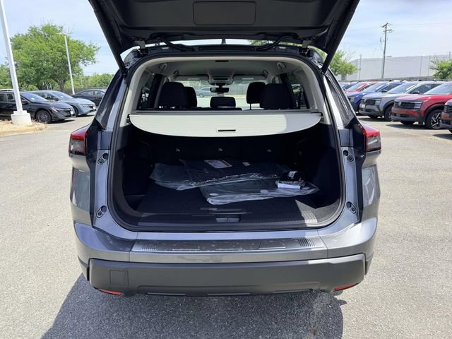 New 2026 Nissan Rogue SV AWD/4WD image 12