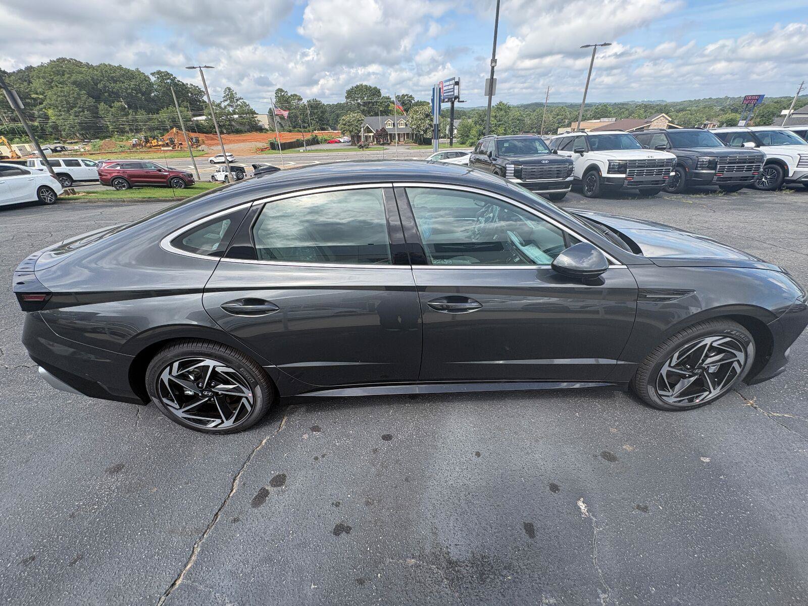 New 2026 Hyundai Sonata SEL FWD image 5