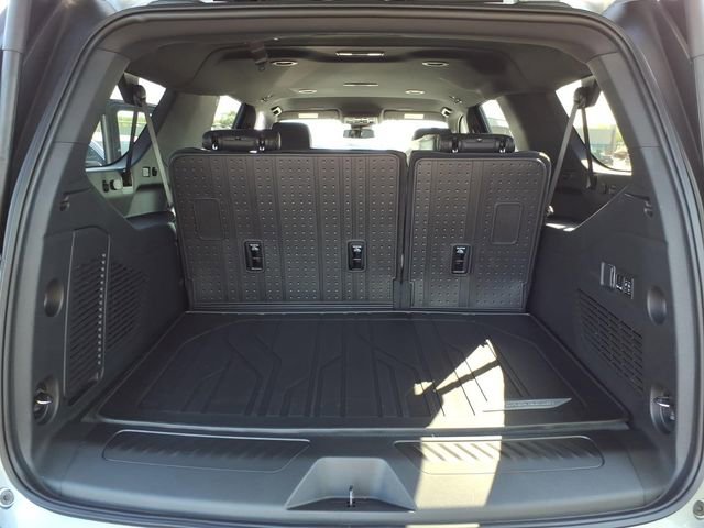 New 2026 Chevrolet Suburban LT w/ Comfort Package AWD/4WD image 11