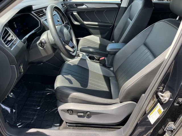 Used 2023 Volkswagen Tiguan SE FWD image 26