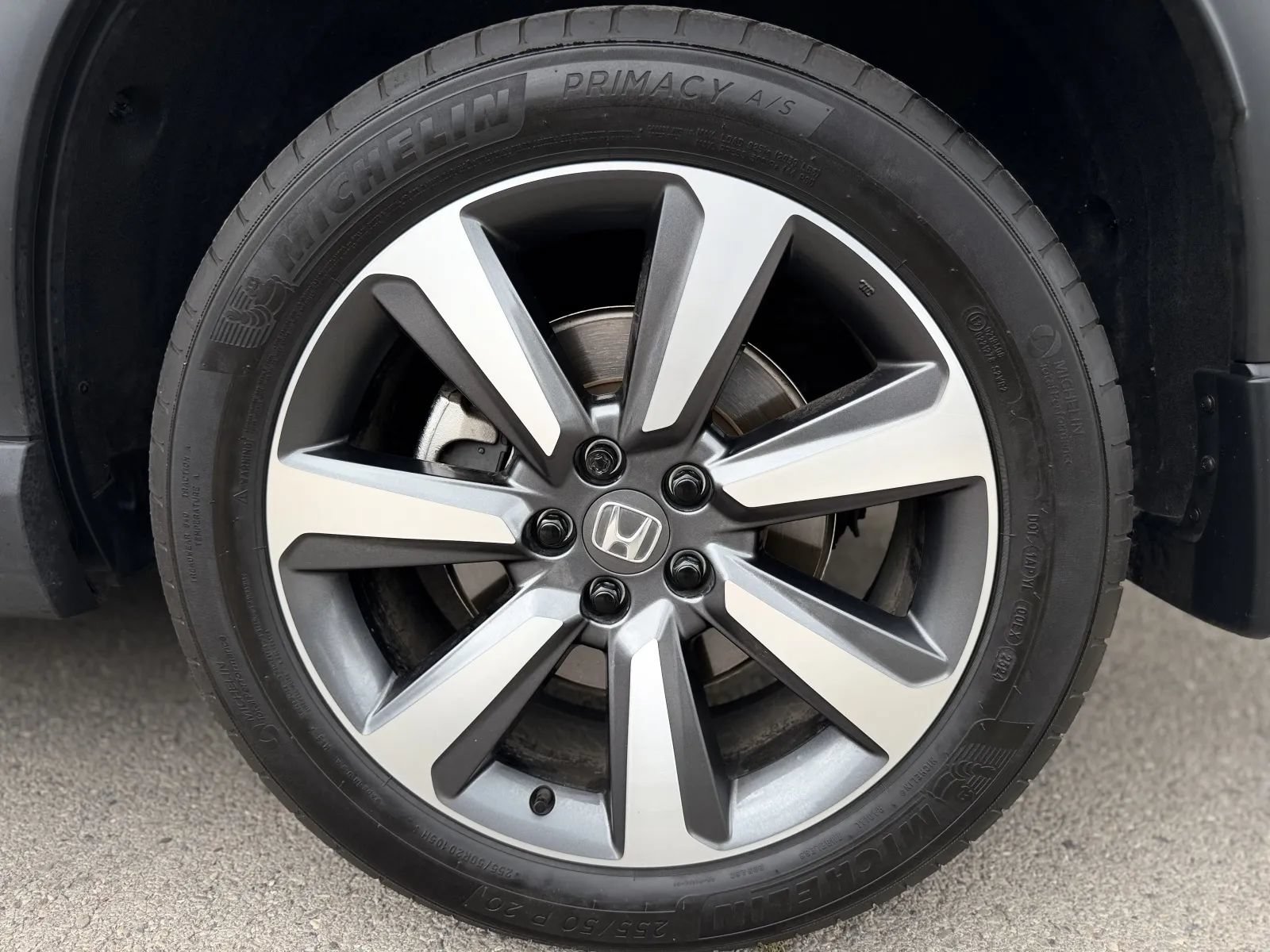 Used 2025 Honda Pilot Touring image 38