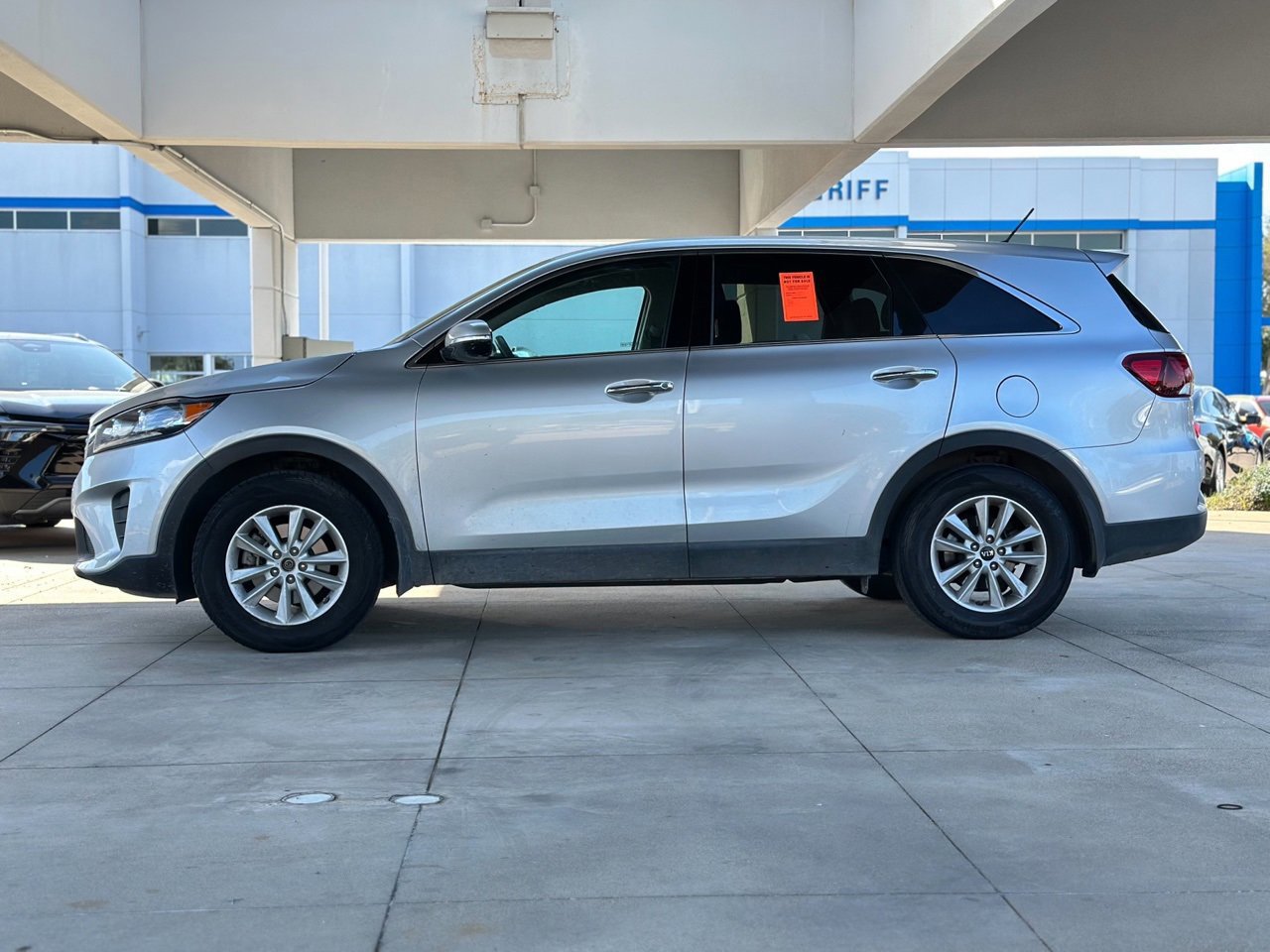Used 2020 Kia Sorento LX image 17