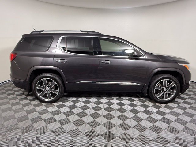 Used 2019 GMC Acadia Denali w/ Technology Package FWD image 7